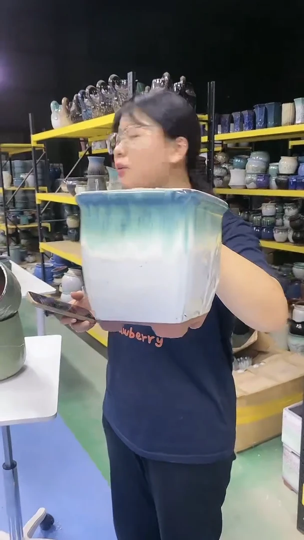 宜兴紫砂粗陶花瓶21