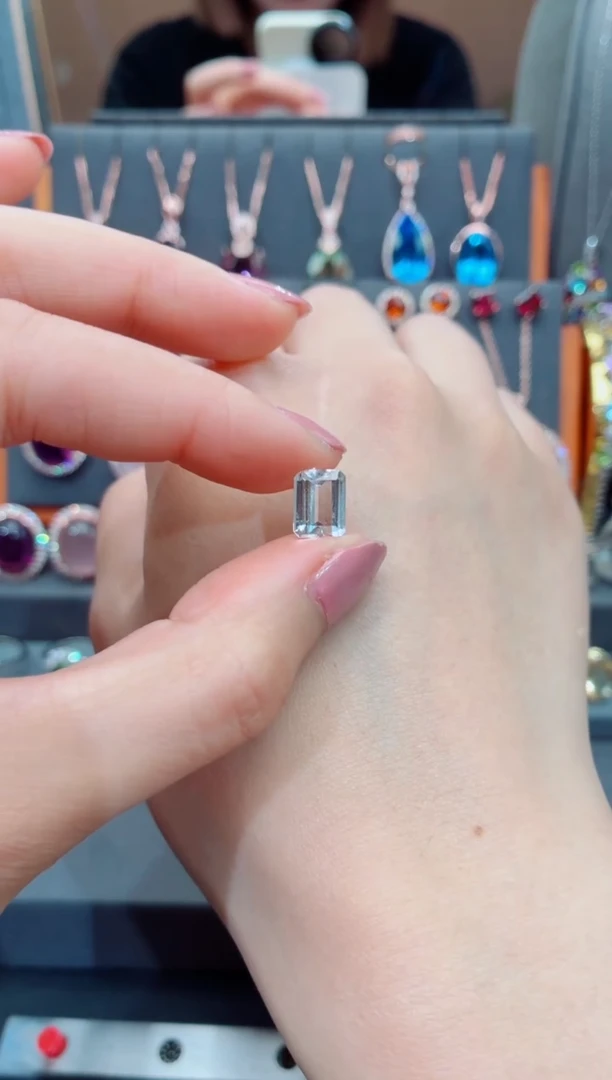 未镶嵌绿柱石裸石绿柱石裸石 2克拉