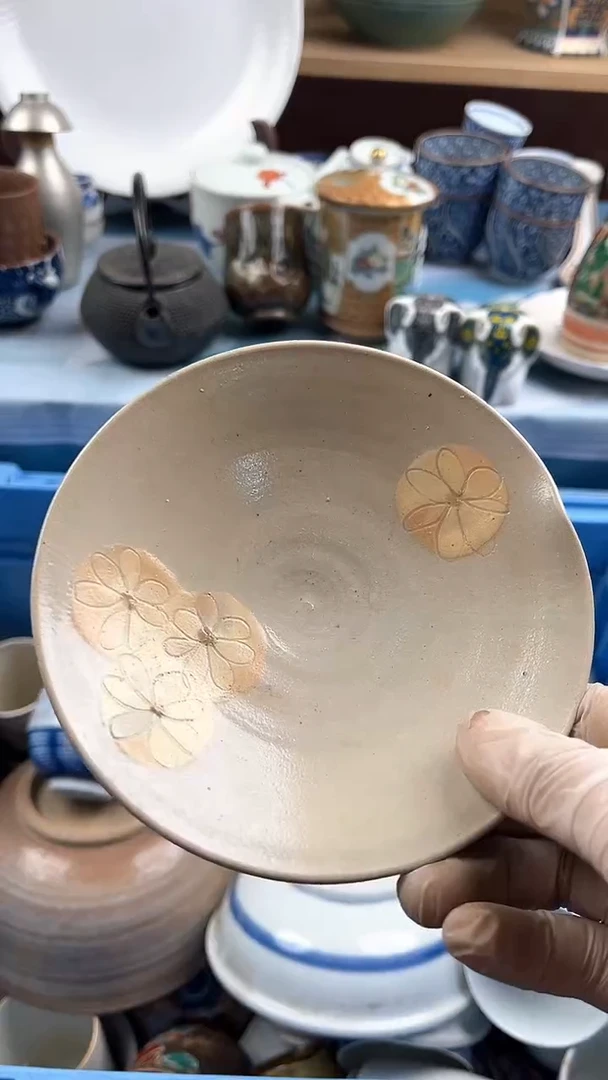 瓷片神****爱英哥瓷器满19.9包邮