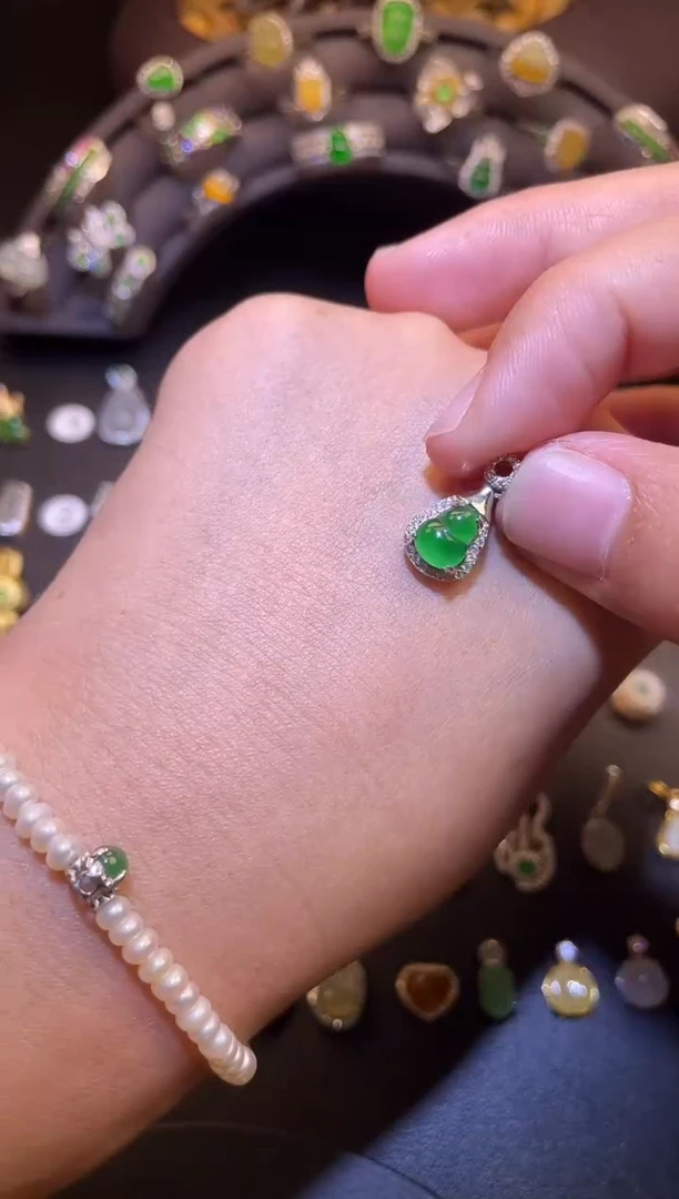 吊坠(不含链)银S925镶嵌翡翠1