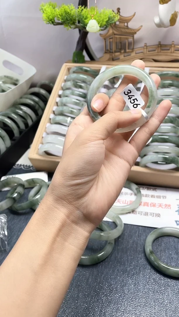 未镶嵌手镯石英质玉3456