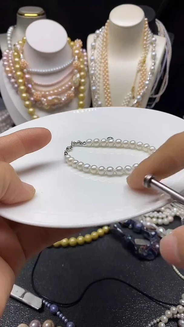 颈饰未镶嵌淡水珍珠多人手链