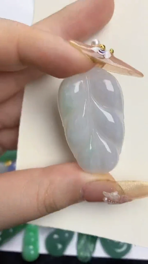 【闪购商品】翡翠颈饰未镶嵌天然缅甸A货翡翠，