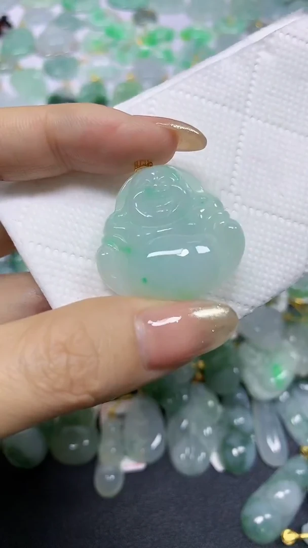 颈饰18K金镶嵌翡翠天然翡翠A货