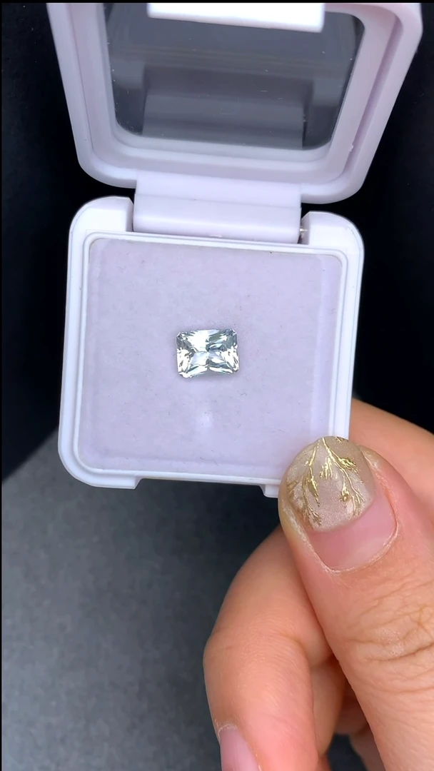 【闪购商品】托帕石裸石未镶嵌2.1克拉