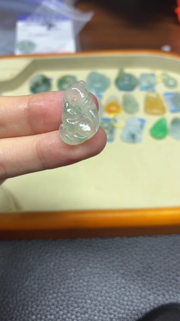 定制翡翠未镶嵌Q647     
