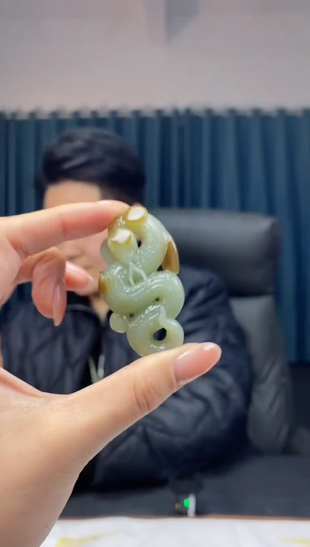 【闪购商品】和田玉把件未镶嵌蛇