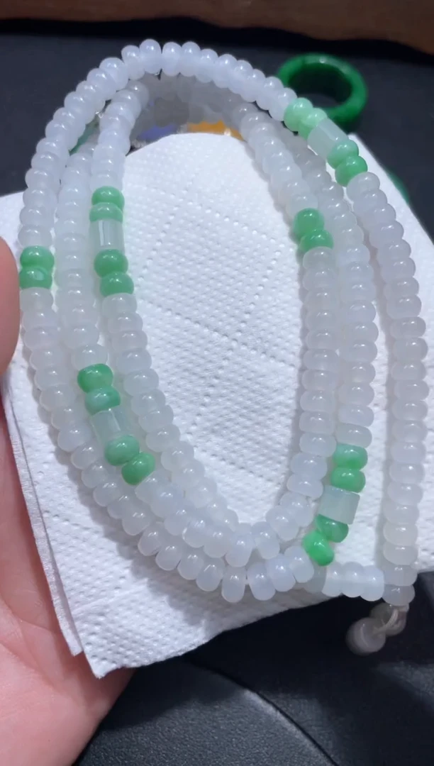 颈饰未镶嵌翡翠2
