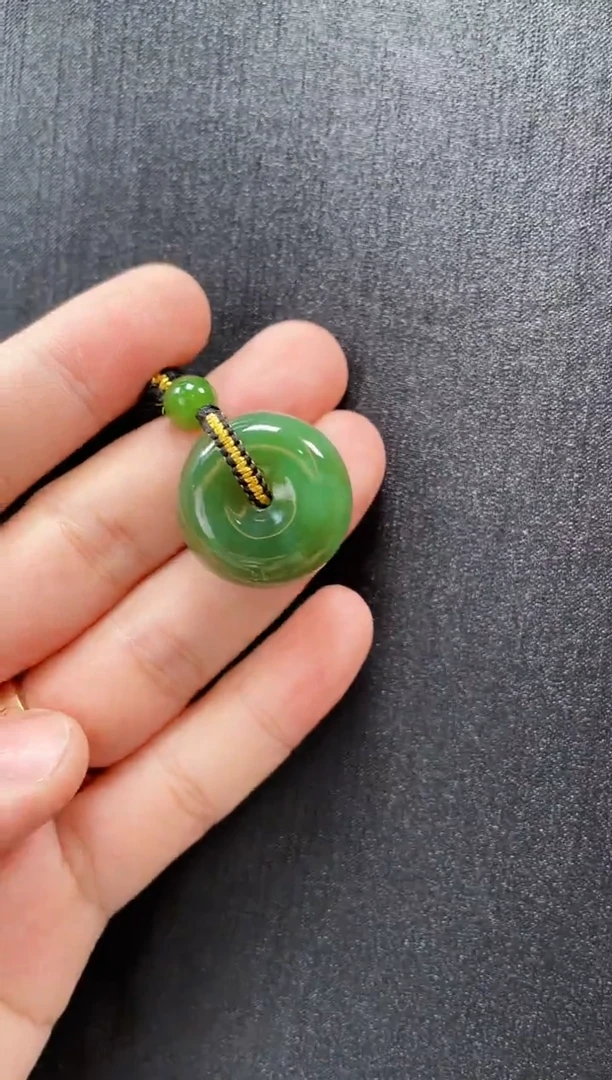 和田玉未镶嵌吊坠(不含链)多样性发一