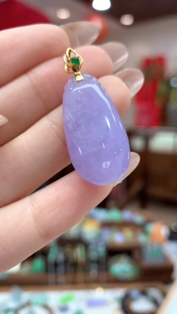 【闪购商品】翡翠吊坠(不含链)18K金镶嵌福瓜