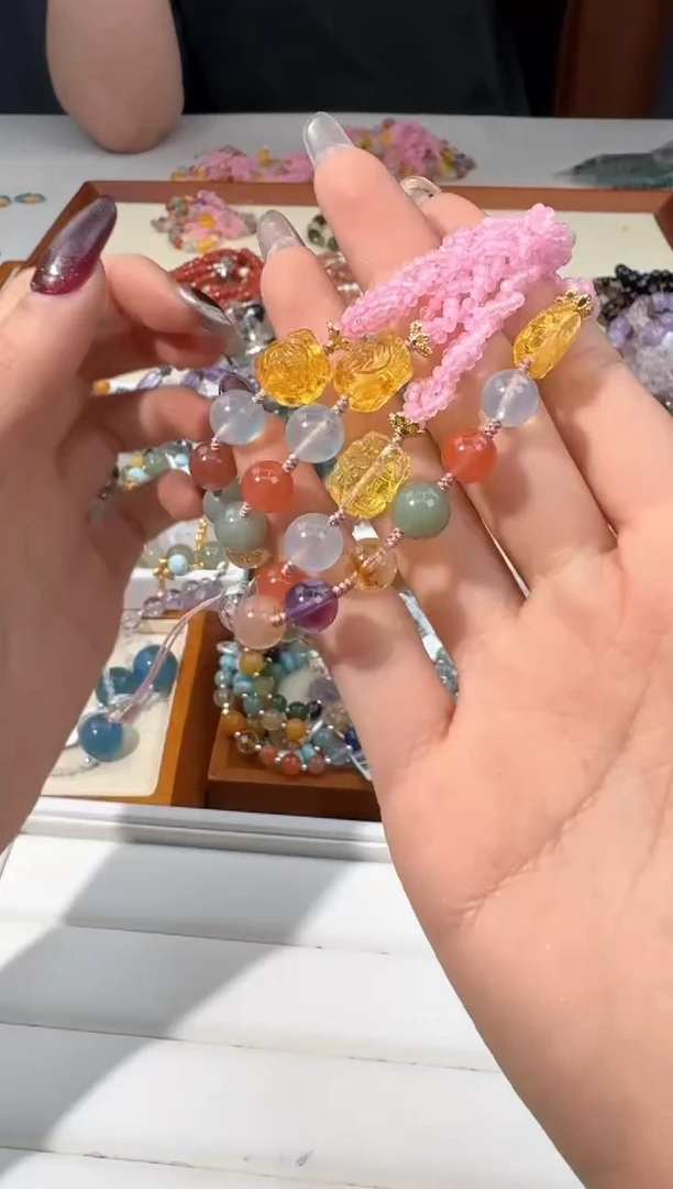 【闪购商品】水晶手链未镶嵌F034粉水扭扭多宝款