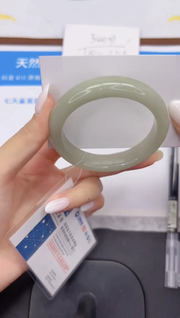 未镶嵌手镯石英质玉Y39-54.6