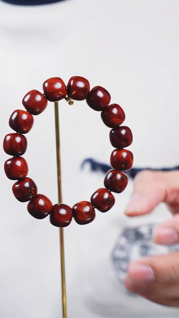 手串/手链小叶紫檀SG041 印度小叶紫檀瘤疤13*14mm单圈 微瑕