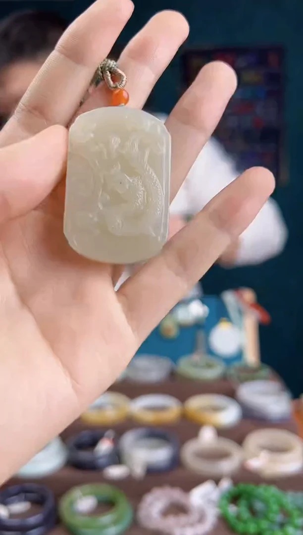 【闪购商品】和田玉颈饰未镶嵌多样性发货 拍一单发一个