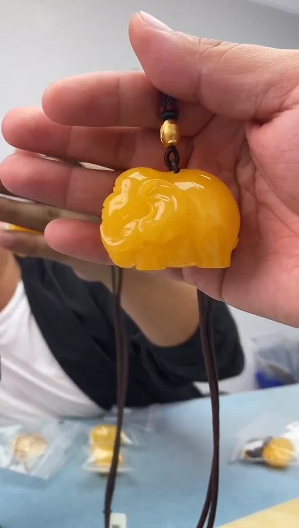 蜜蜡未镶嵌珠宝奇石R*y假一罚十，发一件