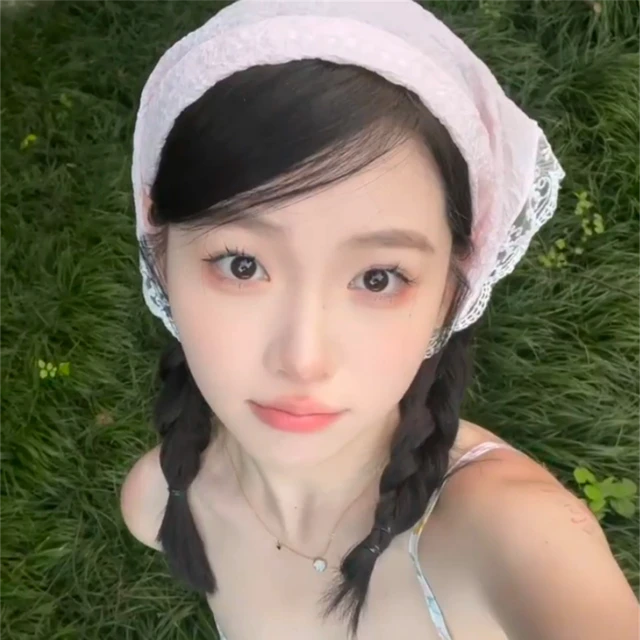 YFEIFEIE法式粉色蕾丝花朵头巾三角巾发带森系海边拍照高级感头饰