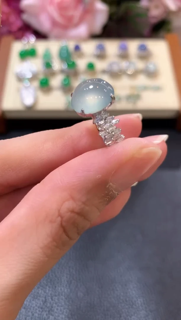 18K金镶嵌戒指翡翠z77