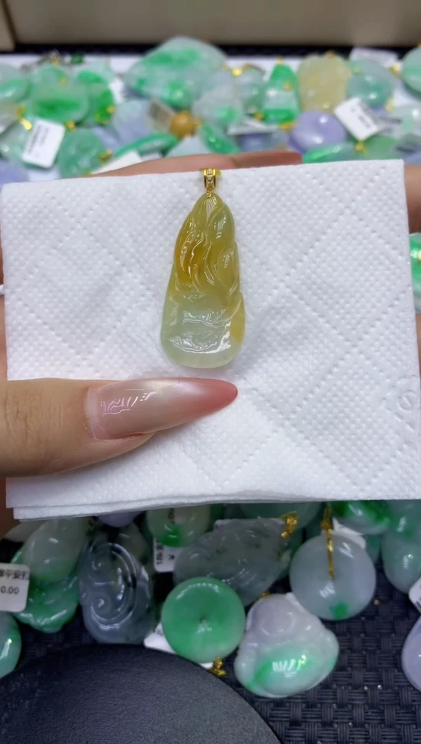 颈饰18K金镶嵌翡翠天然缅甸A货翡翠