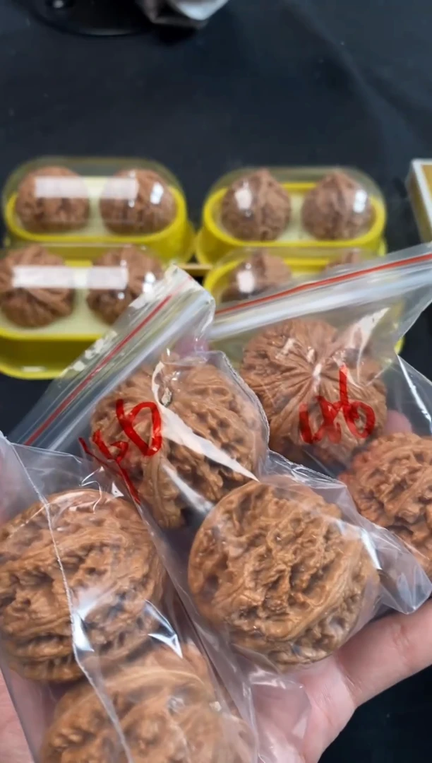 把件文玩核桃大粗筋46尺随机发