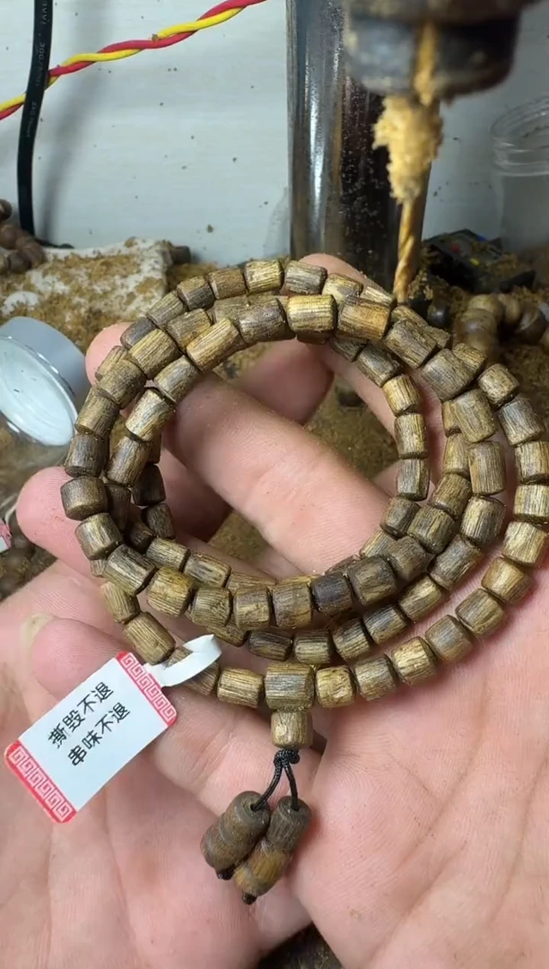 手串沉香绿奇楠沉香随型直桶珠17克