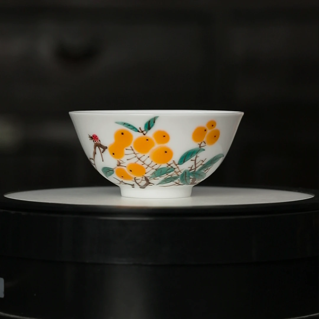 12.15N1/00027/80/昱器/粉彩枇杷敛口杯/口径9.2高4.5/125cc