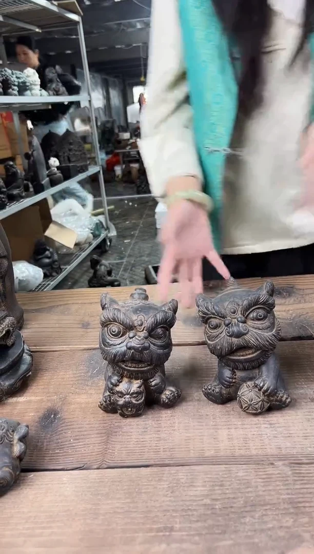 陶土【闪购商品】- 瑞气盈门醒狮一对