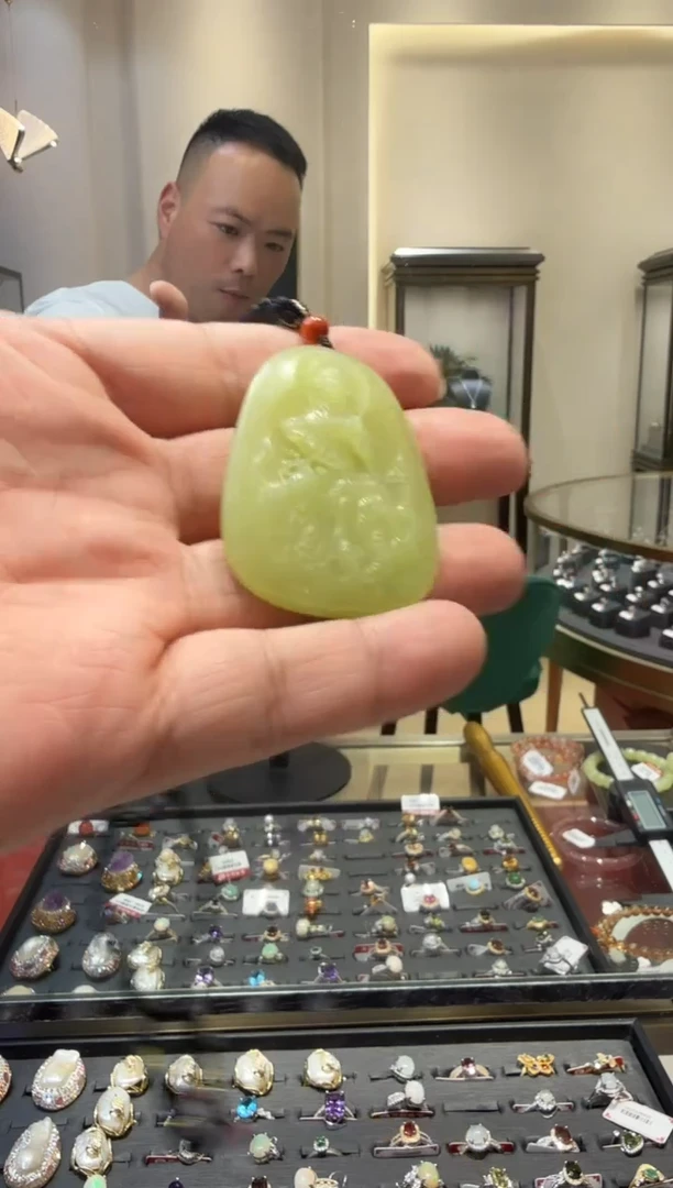 颈饰未镶嵌和田玉多样性发一