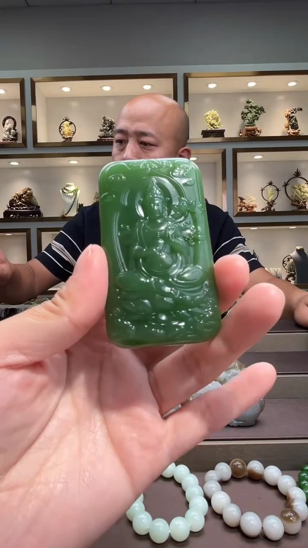 颈饰未镶嵌和田玉苏