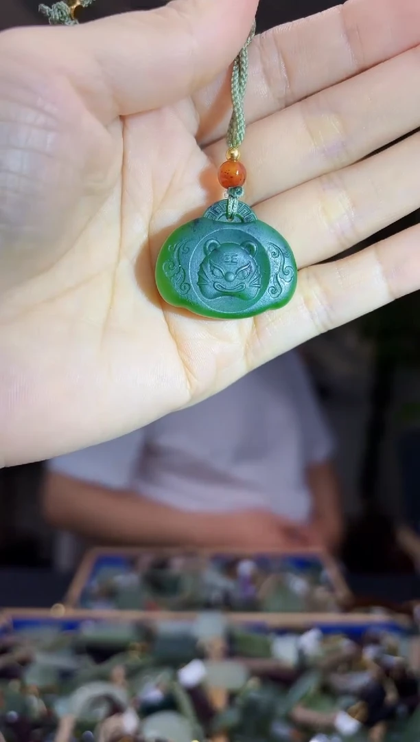 和田玉未镶嵌挂件拍一发一多样性发货