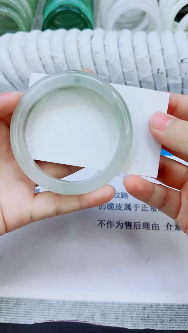 未镶嵌手镯石英质玉29/59
