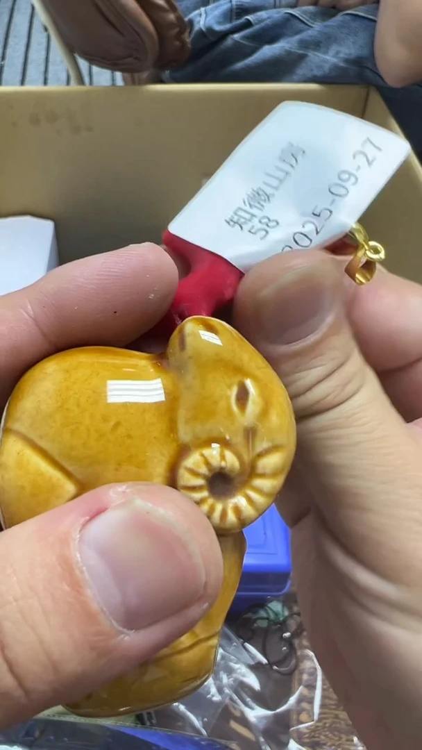 手工艺品琉璃知**房瓷片瓷片瓷片瓷片