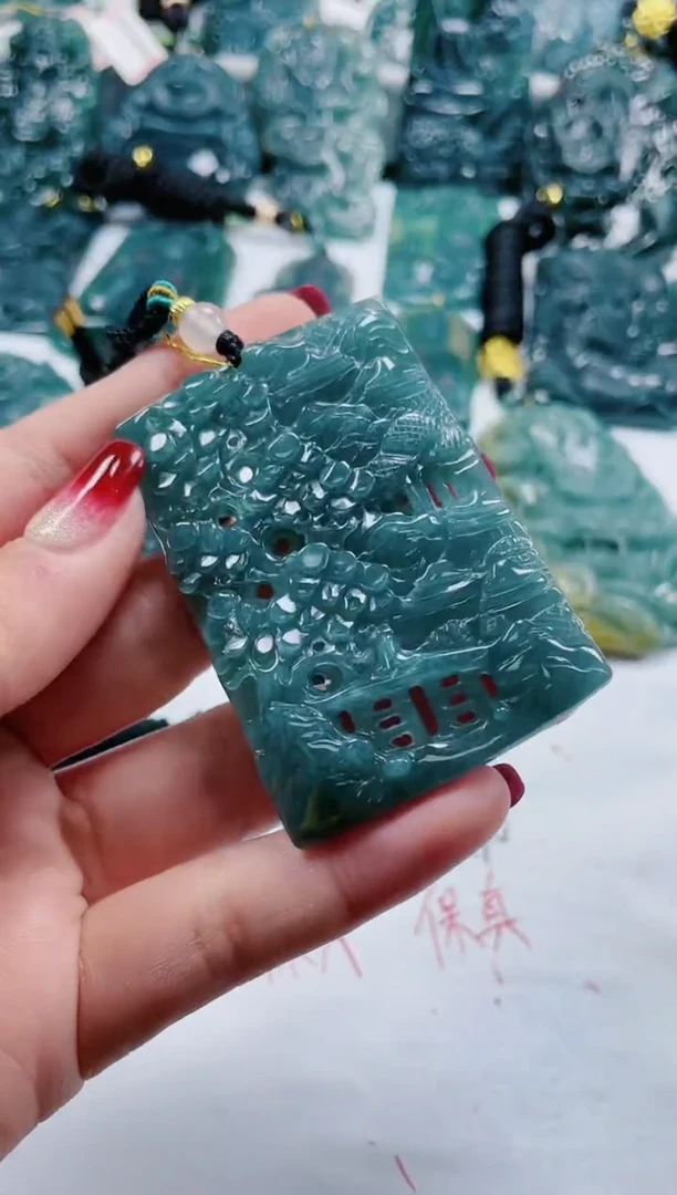 【闪购商品】翡翠颈饰未镶嵌