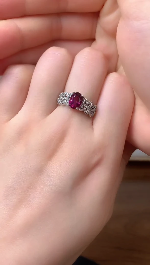 银S925镶嵌戒指石榴石J06-2