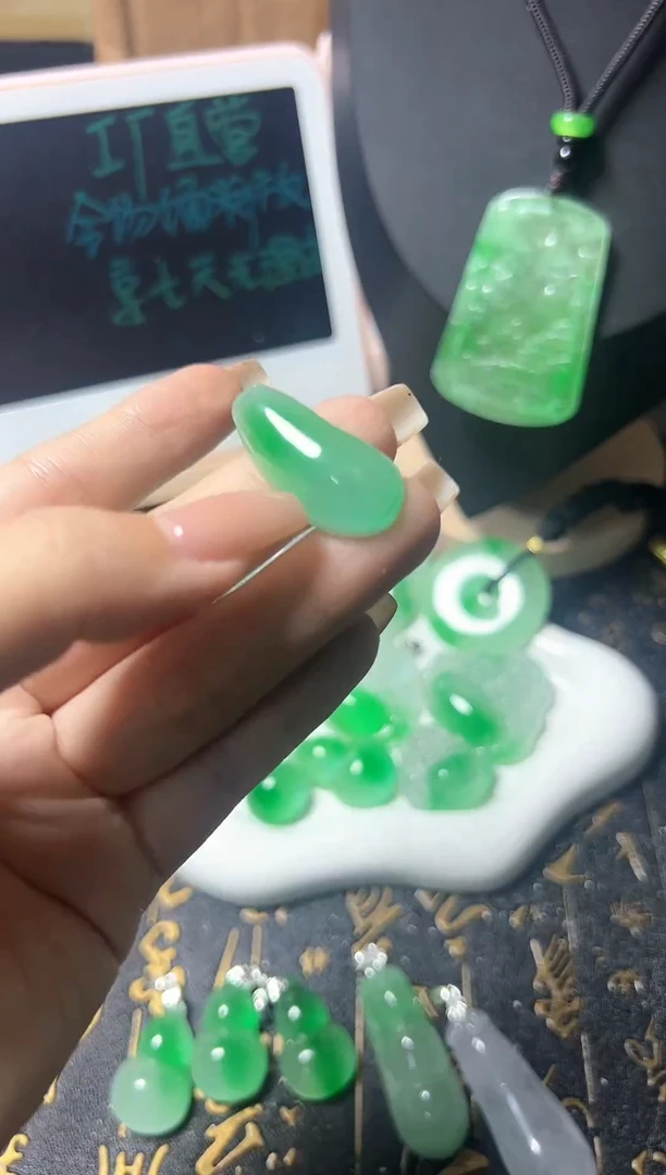 颈饰未镶嵌翡翠所见即所得，一图一物