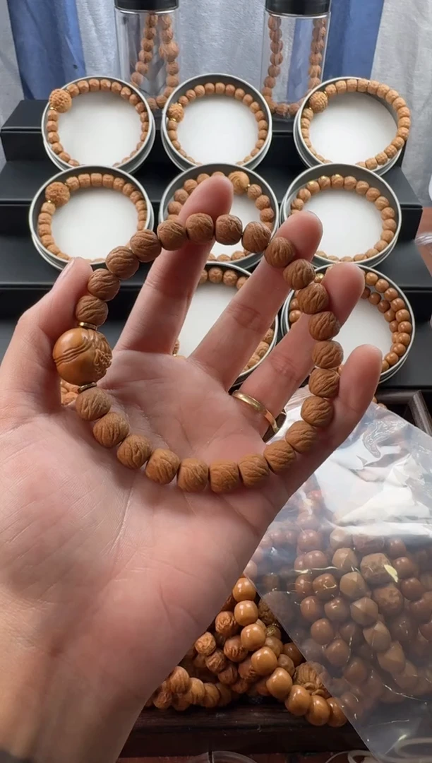 手串猴头核桃苍龙送单颗雕刻瑕疵