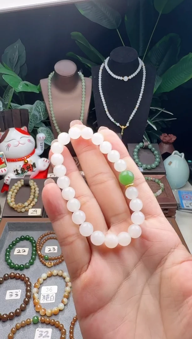 未镶嵌手串和田玉精品8m新疆白玉手串(碧玉顶珠)