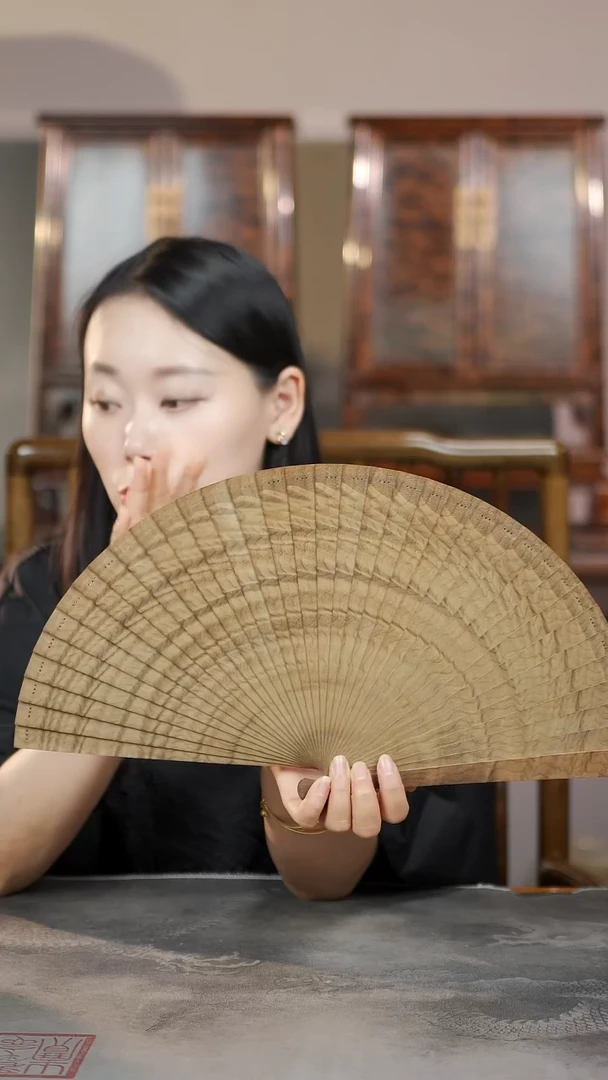 金丝楠满水波精工原木苏扇