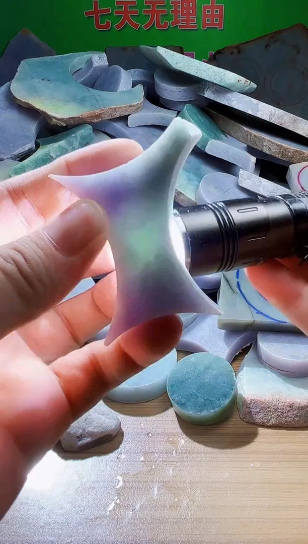 翡翠未镶嵌颈饰翡翠A货078