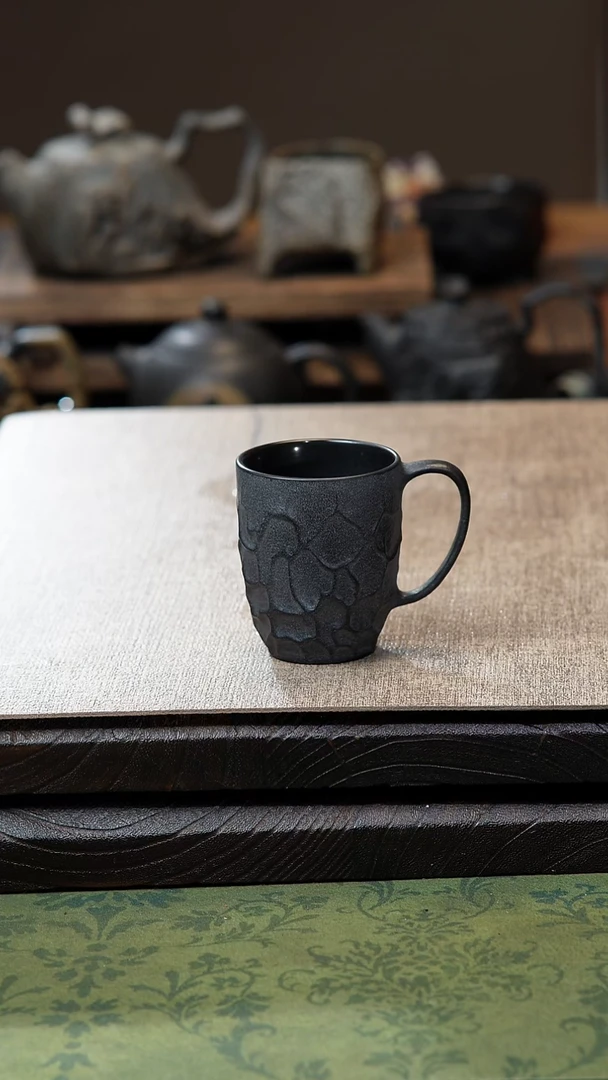 中式归玉堂冰碛岩重工雕刻树皮纹手柄杯