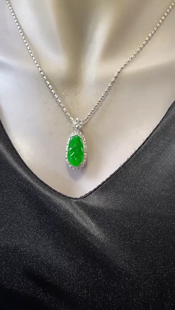 吊坠(不含链)18K金镶嵌翡翠高冰正阳绿福叶吊坠