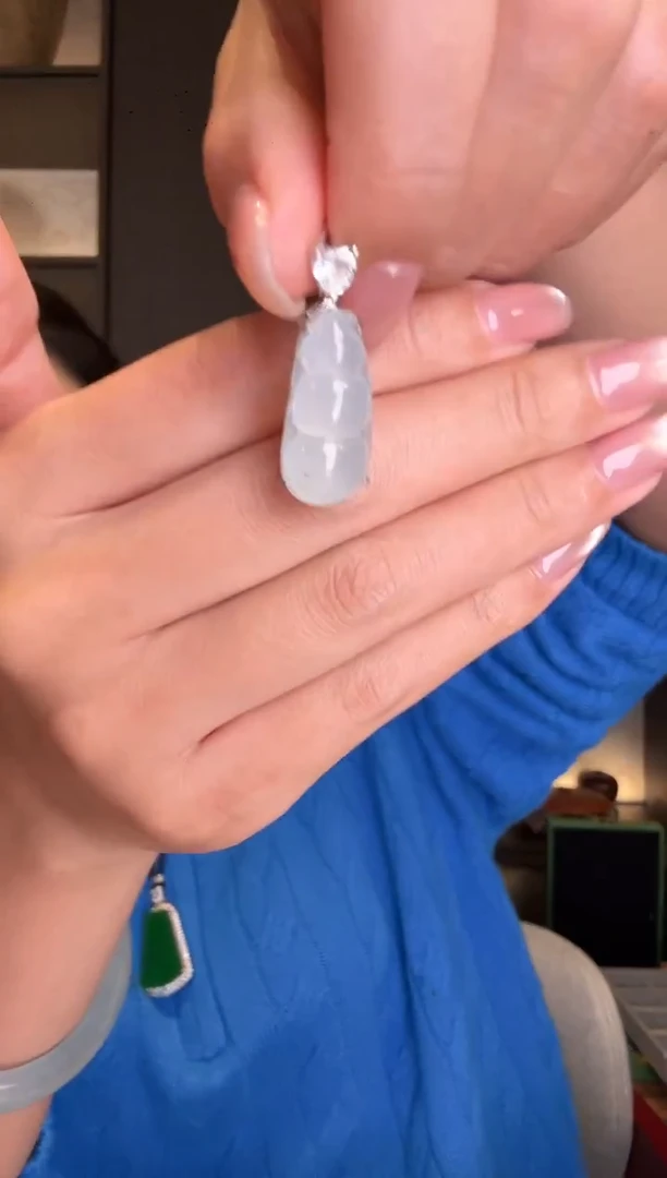 颈饰银S925镶嵌翡翠95