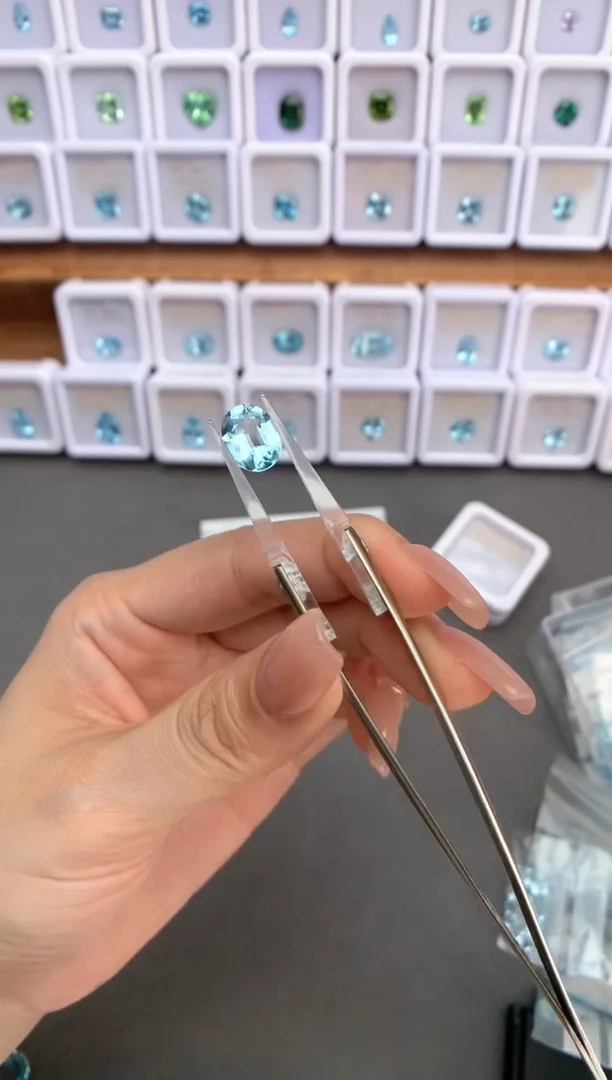 未镶嵌裸石定制托帕石3.2ct