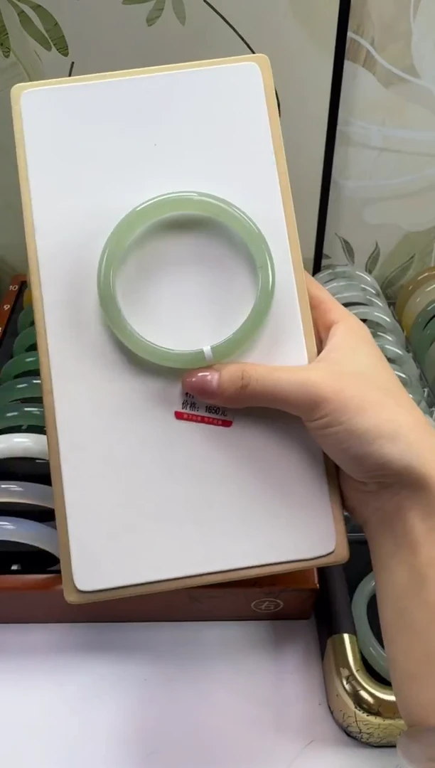 未镶嵌手镯东陵石62.0mm   11.1mm   7.4mm