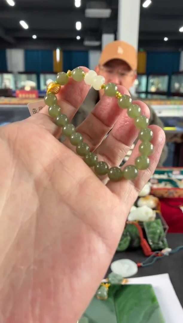 颈饰未镶嵌和田玉手串