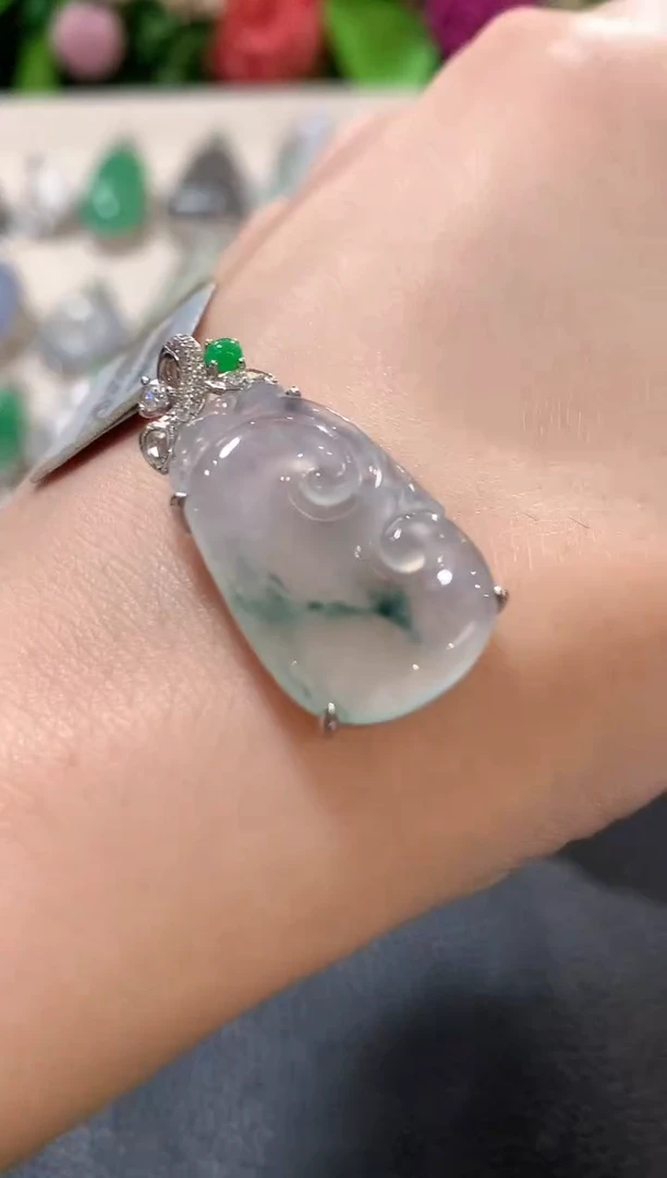 吊坠(不含链)18K金镶嵌翡翠b7