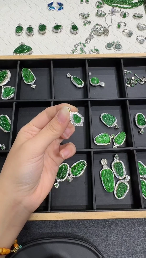 颈饰银S925镶嵌翡翠X0904-886-556