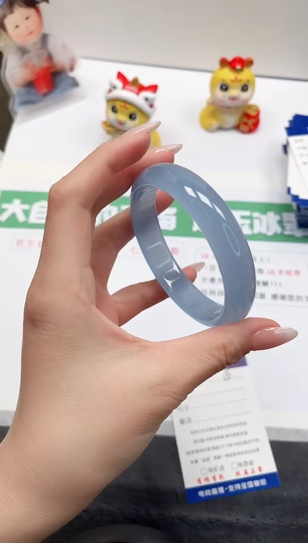 【闪购商品】石英质玉手镯未镶嵌16-62