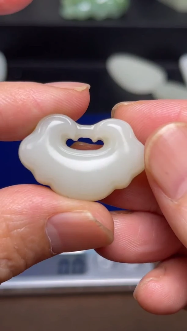 和田玉未镶嵌颈饰21