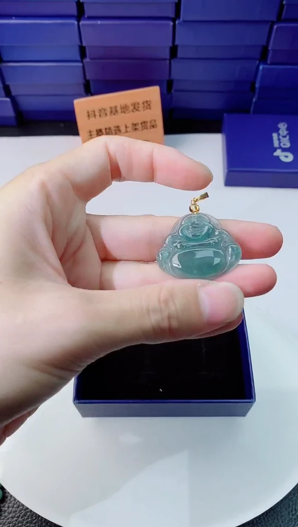 翡翠未镶嵌颈饰11