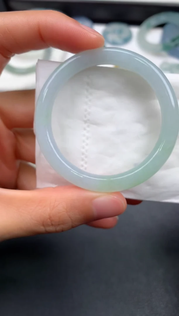 未镶嵌定制翡翠0399918025（42*5.7*5.7）